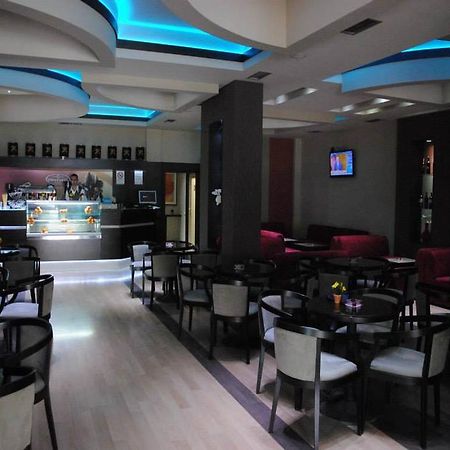 Grand Hotel 엘바산 외부 사진