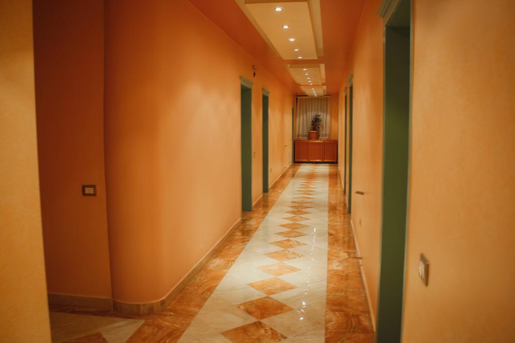 Grand Hotel 엘바산 외부 사진