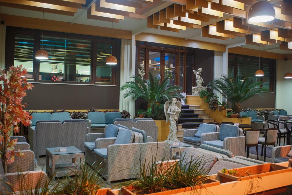 Grand Hotel 엘바산 외부 사진